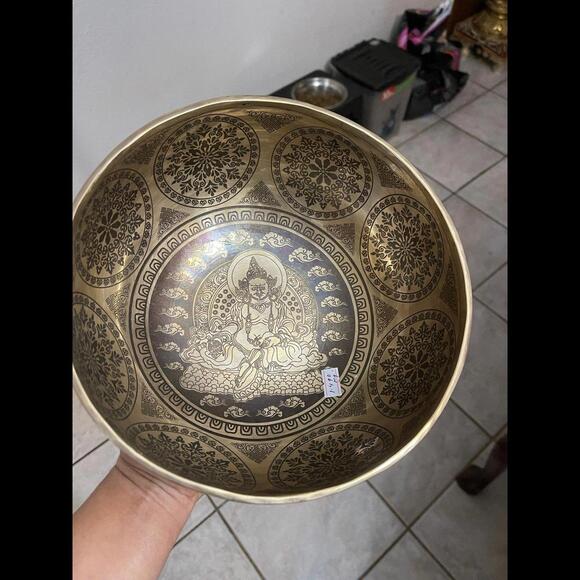 Handmade singing bowl ( free stick and kushan ) - Picture 8 of 10